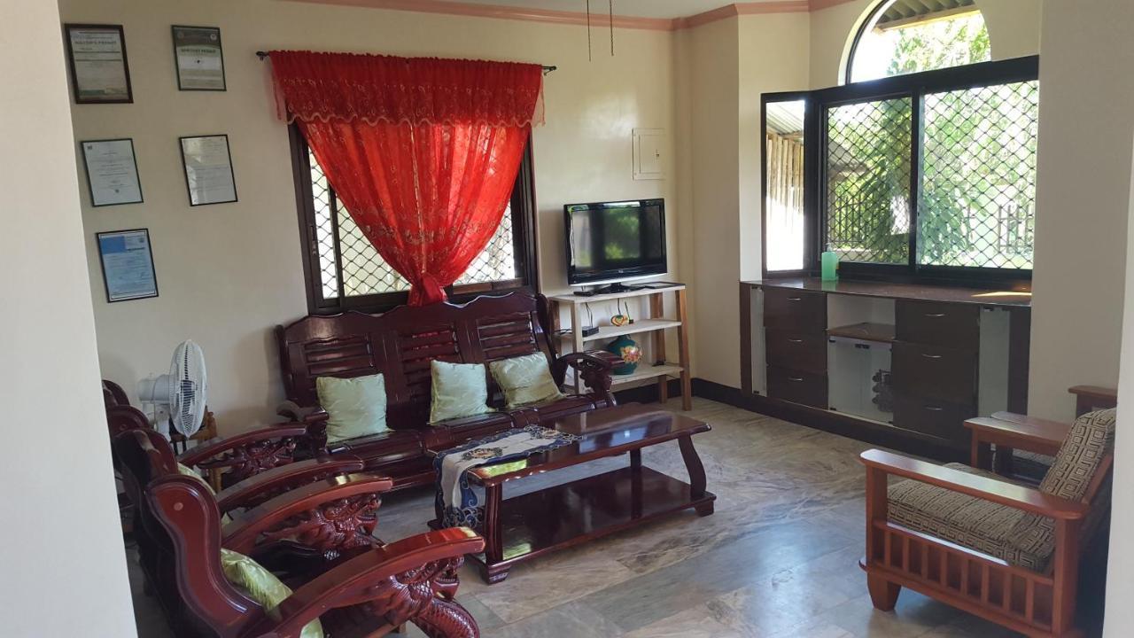 Sofias House Rental Tagbilaran City Exterior photo